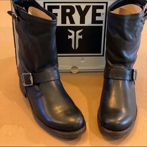 poshmark frye boots